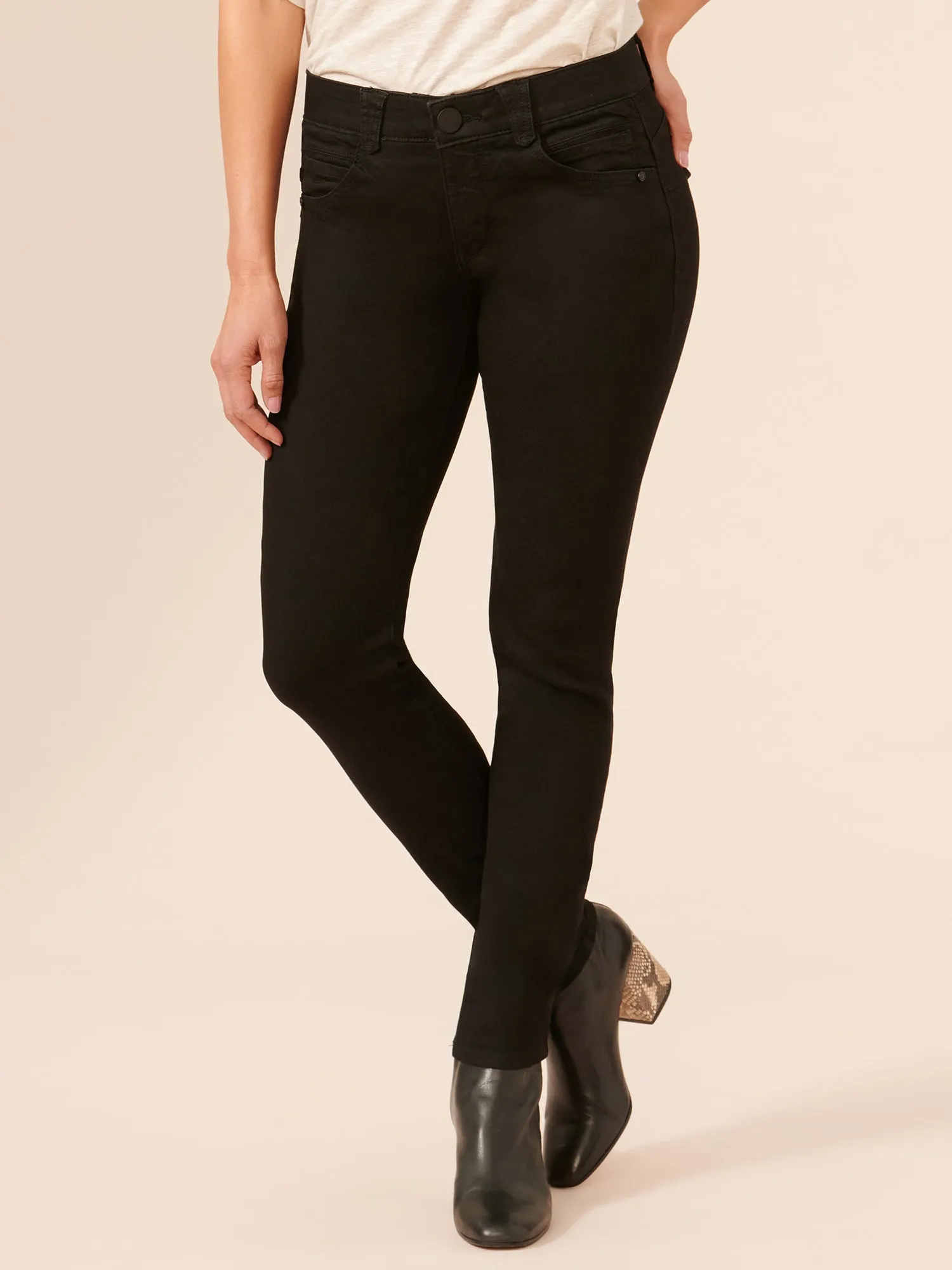Black "Ab"solution® 34" Long Inseam Booty Lift Tall Jeggings