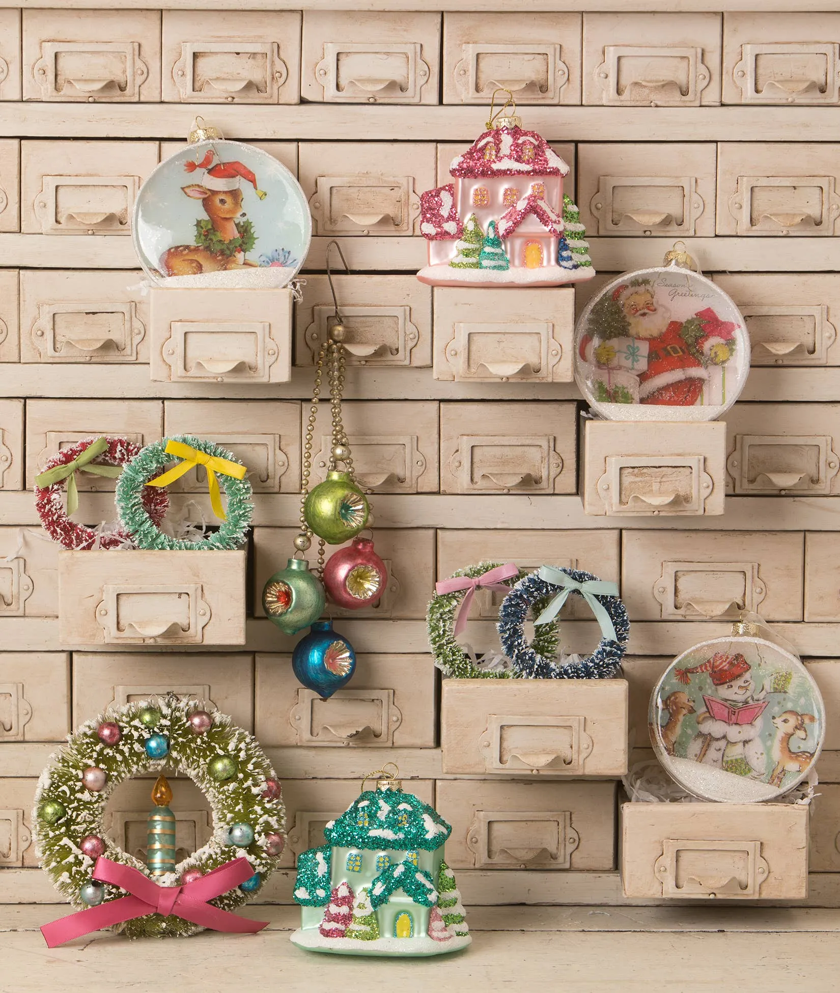 Brights Candle in Wreath Ornament