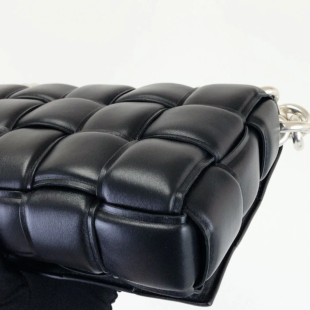 Chain Cassette Bag Leather Black SHW