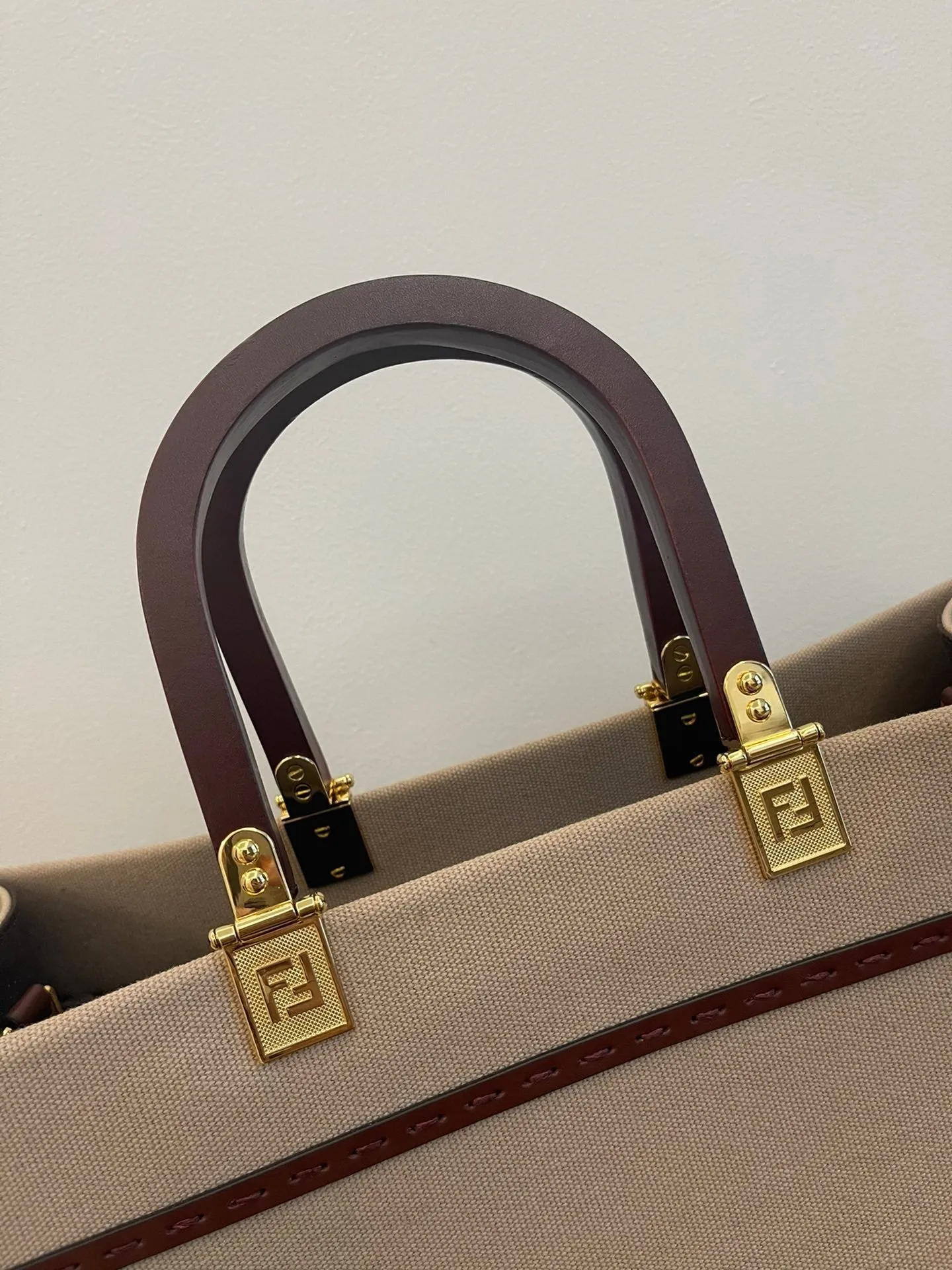 FI Sunshine Medium Tote Bag Beige Canvas For Women, Women&#8217;s Bags, Shoulder Bags 13.8in/35cm FF 8BH386