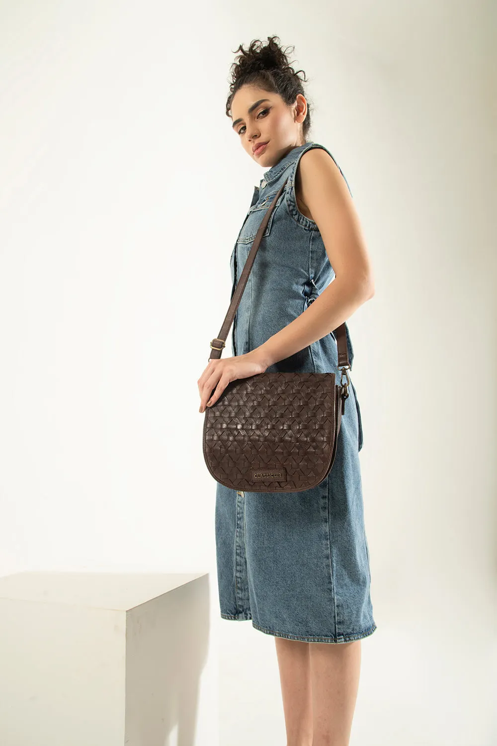 Nantes Cross Weave  Crossbody Bag